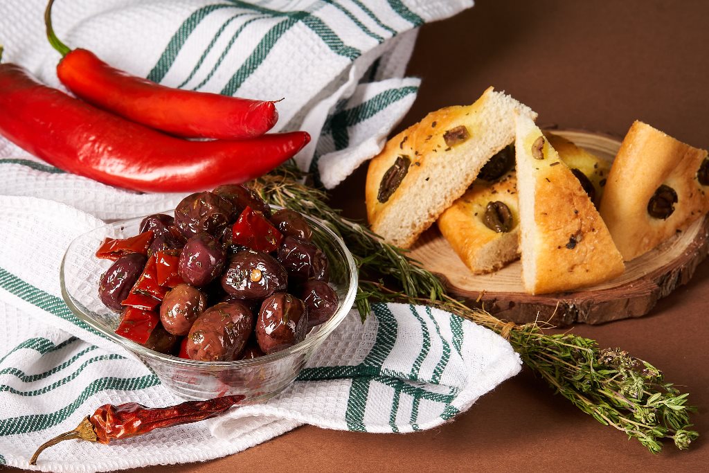 Agrestis Spicy Black Olives 300g. MADE IN ITALY